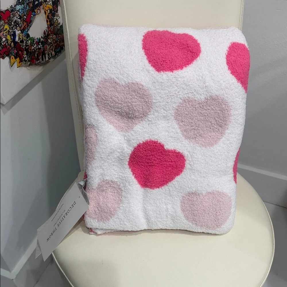 cupcakes & cashmere nwt cupcakes
